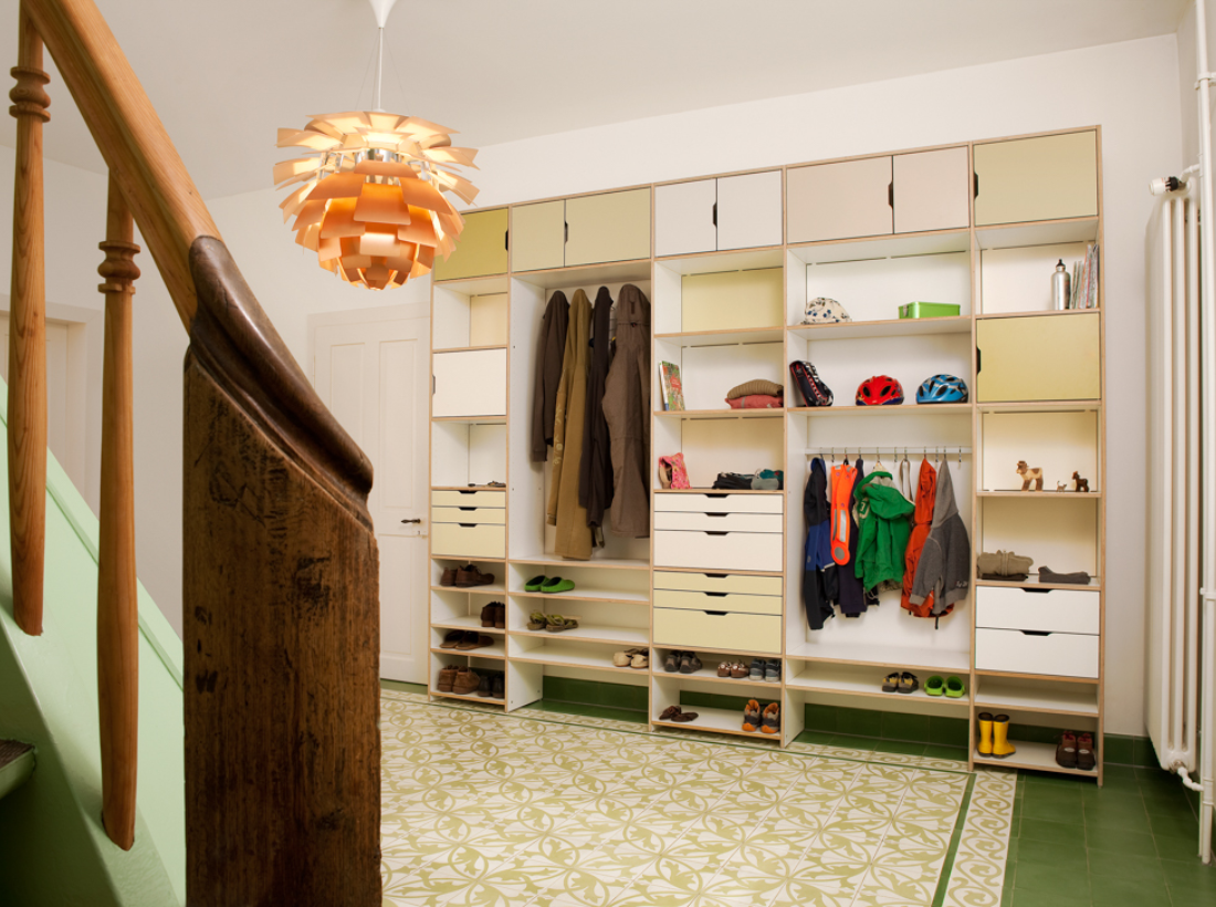 HUG Aktuelles Irion Regal Garderobe C
